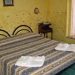 Hotel Capo 3*